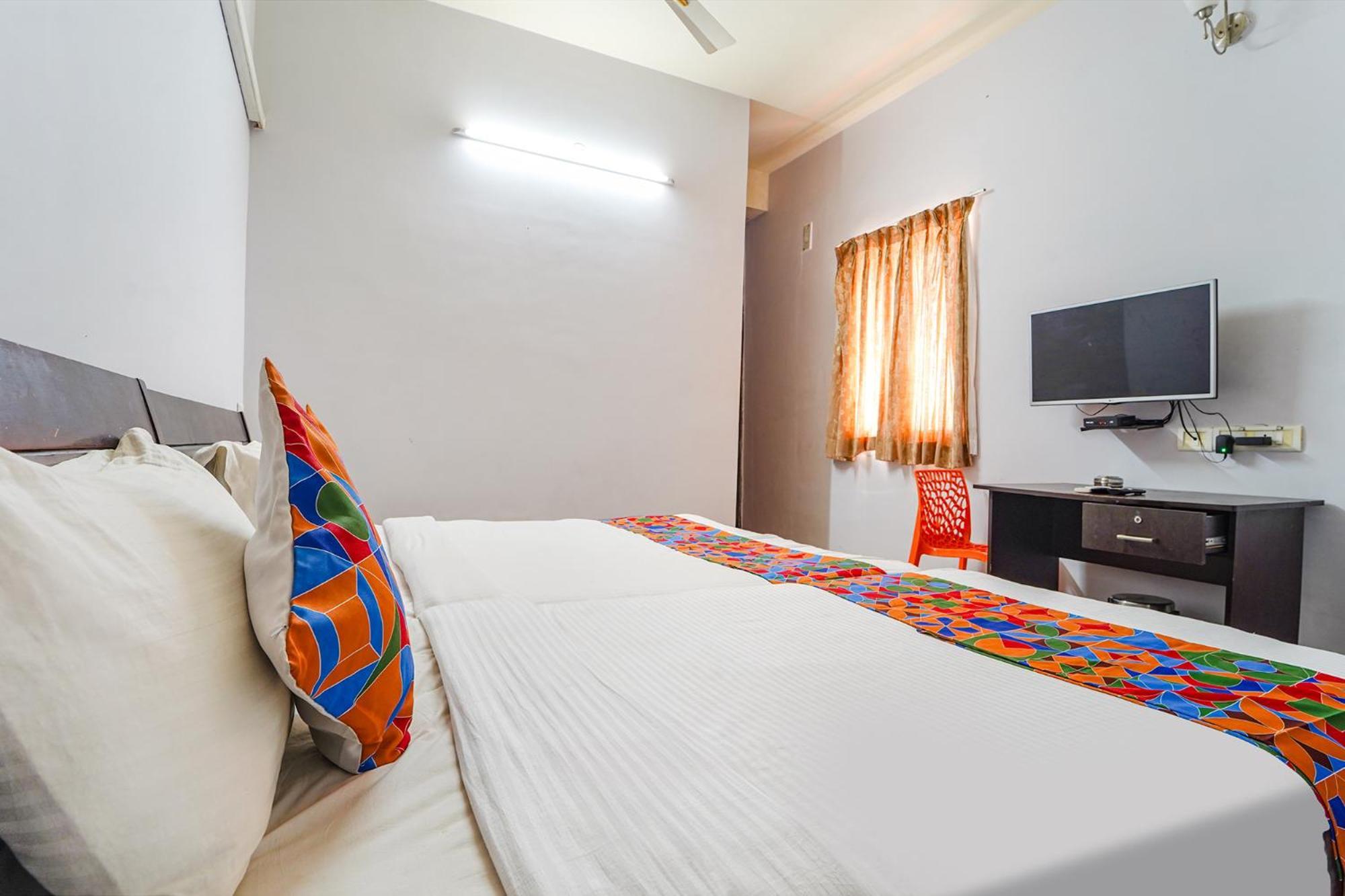 Hotel Fabexpress Its South East Residency Siruseri Exterior foto